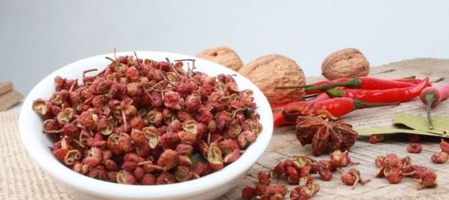 佛手柑内酯|花椒的2种茶做法,每天喝一杯,黑臭宿便排出来,口臭全消失