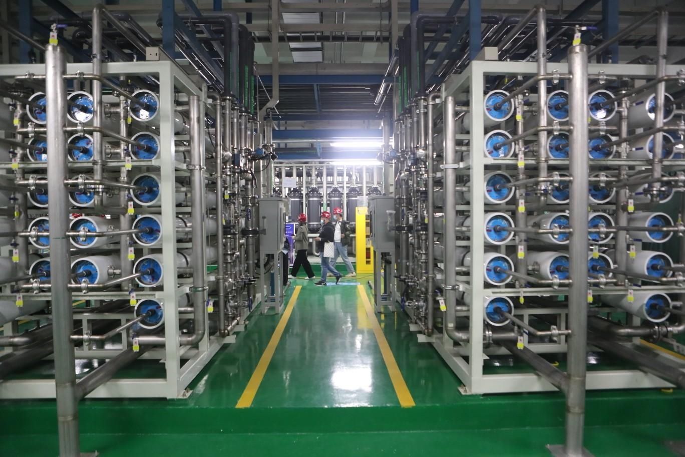 走进|700余人共赴“智”造盛宴 机电工程全国观摩会走进郑州光电显示产业园