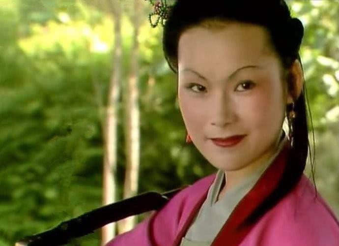 贾琏|他是红楼梦里最聪明的父亲,为了女儿婚事,巧借了贾雨村的力量