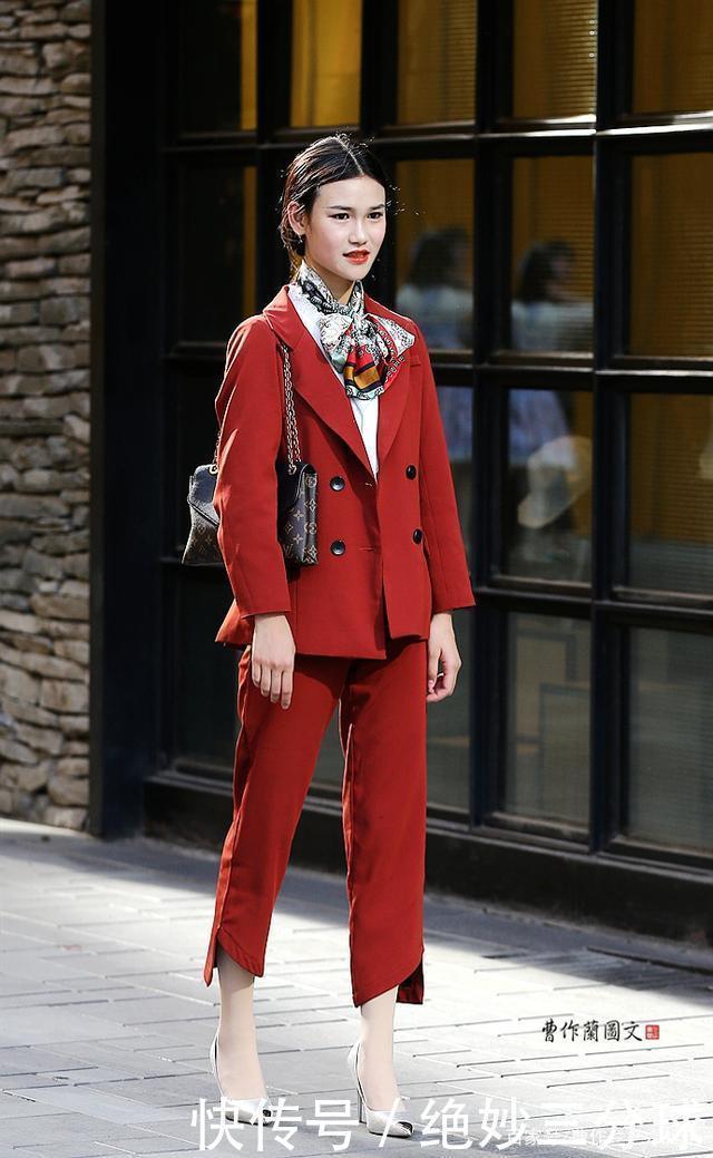 美女穿来穿去,最美还是尖头细高跟船鞋,搭配秋装更显有范儿