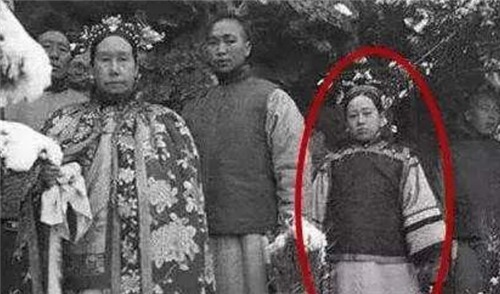 黑白|清末第一美人有多美当年的黑白照都难掩丽质,却被慈禧耽误一生