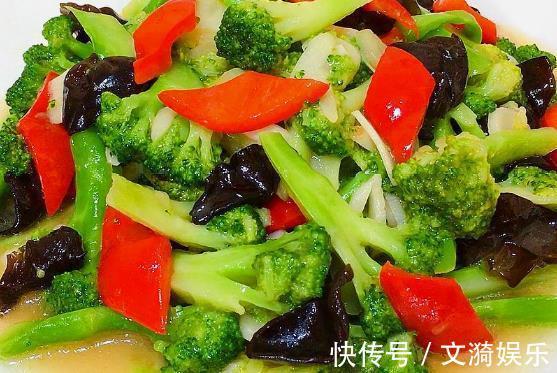 一夜之间|人到了中年后身体开始不断衰老,多吃绿色菜,营养健康延缓衰老