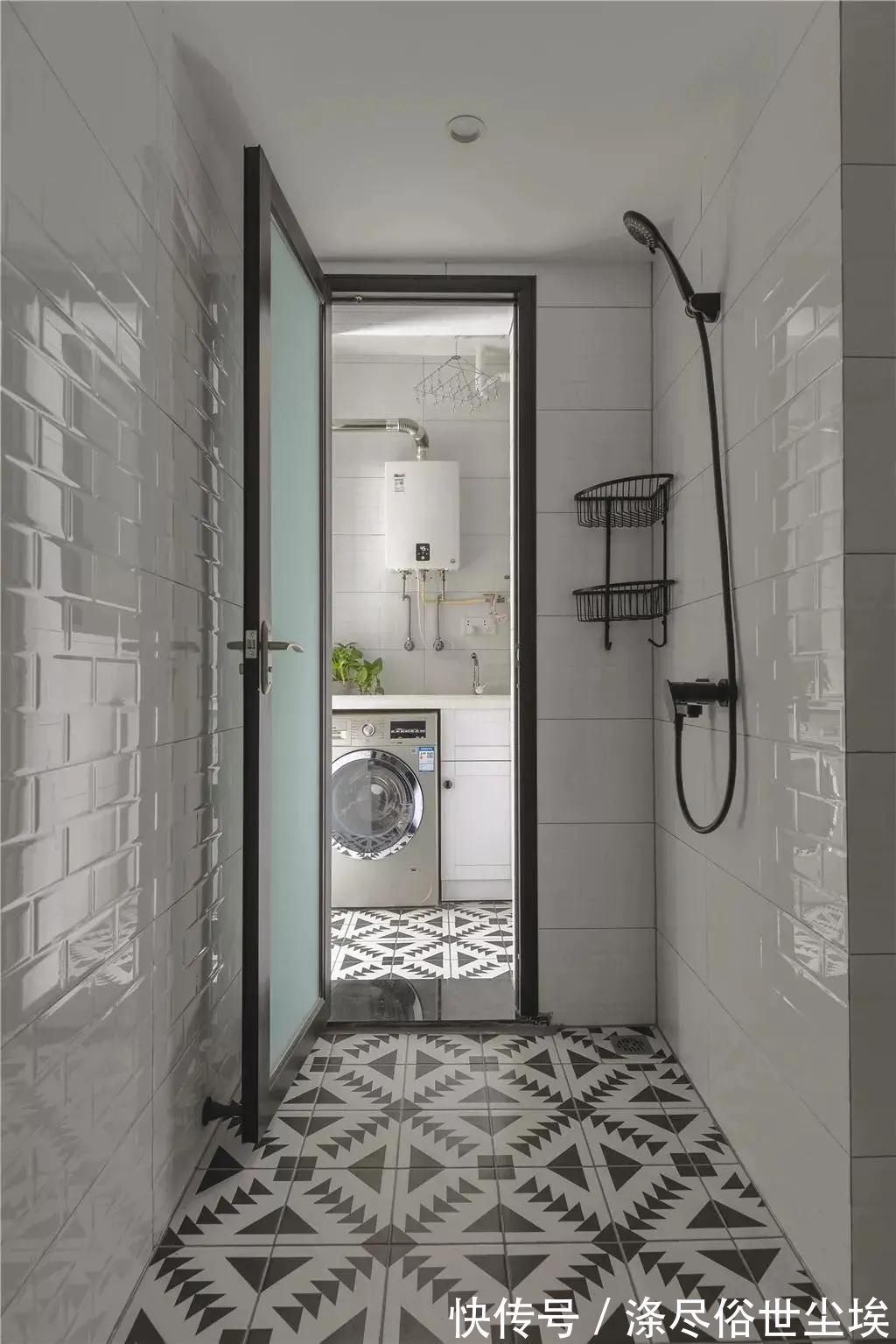 通铺地板|20w的硬装毁在门槛石，别说人家丑，那是师傅不会装！