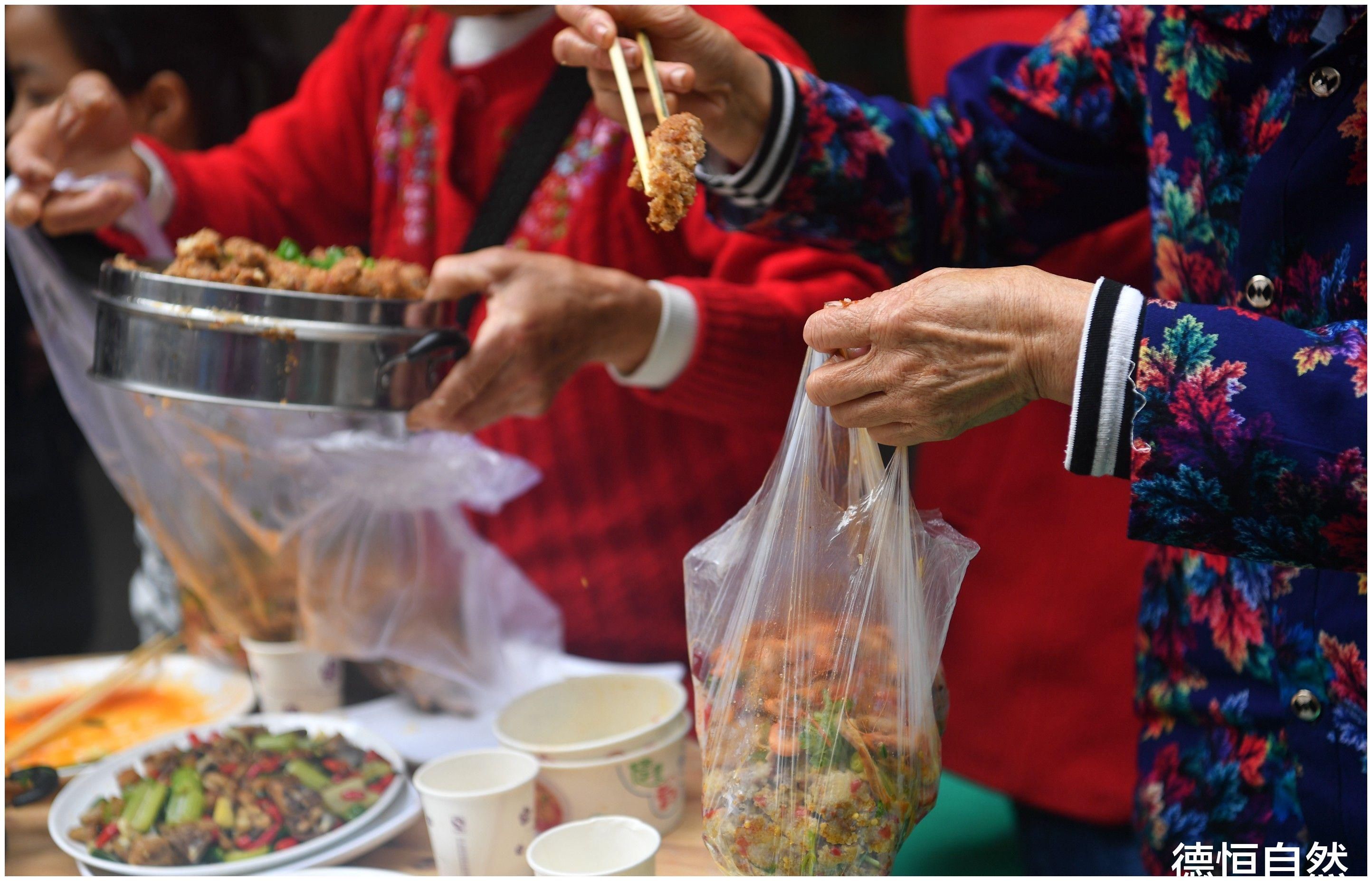 聚餐|打包有什么不好意思的
