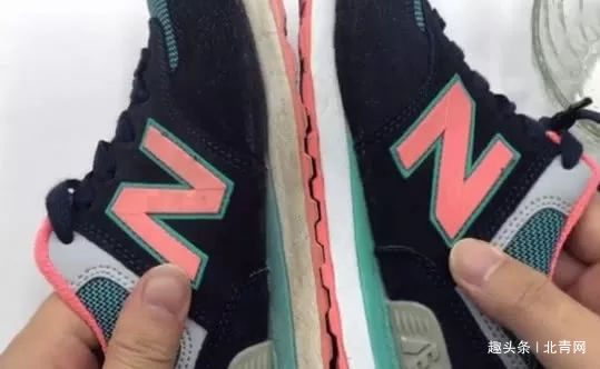 教你不用一滴水，再脏的白鞋边，两三下擦得跟新的一样，干净省力