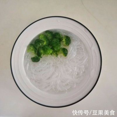 西兰花|粉丝的神仙吃法秘?无油捞汁粉丝