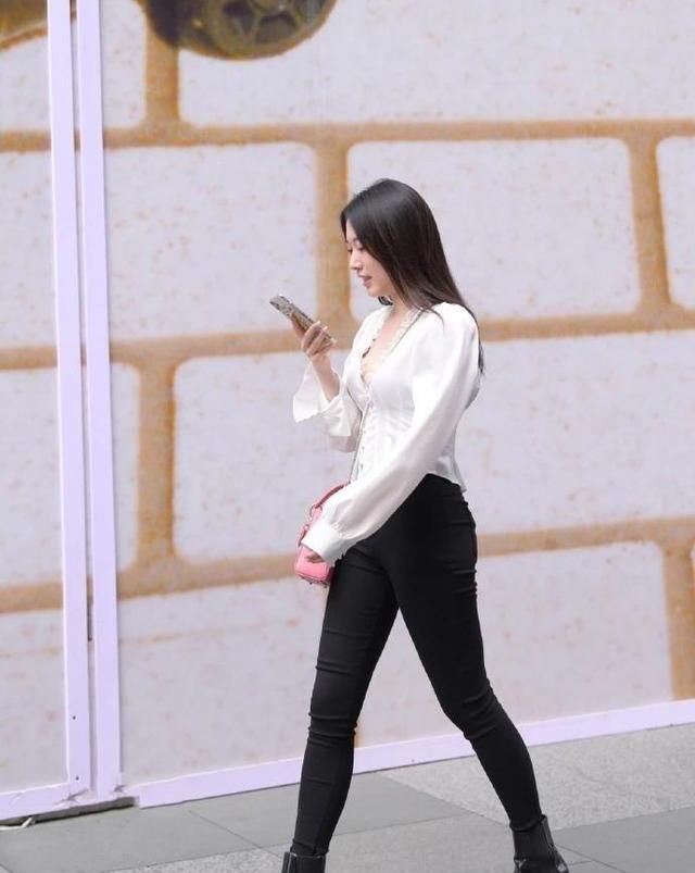 美人显瘦穿搭神器，雪纺白衬衫，清凉百搭，不仅时尚还很舒服