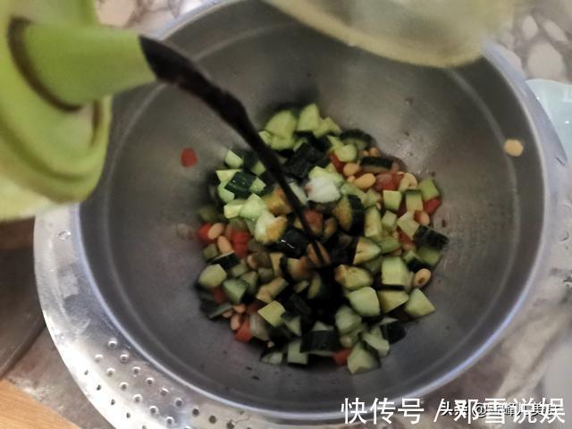 豆浆|黄豆别只知道打豆浆喝！这样2步做一盘，脆嫩清爽钙质高，真简单