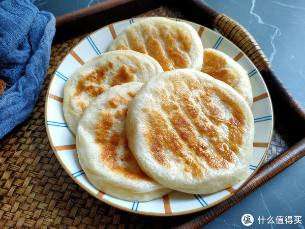 做油酥饼，用发面还是死面？都不对，教你正确做法、外酥里软