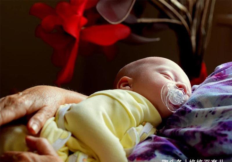 妈妈们|坐月子的时候是亲妈照顾还是婆婆照顾?你有哪些难忘的体验?