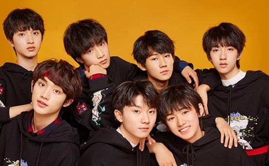 古装造型|《天官赐福》白白招黑后,丁程鑫上线读日记,少年心事惹人心疼!