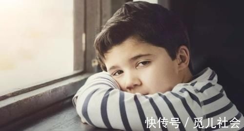 穷养|“对孩子尽量大方一点”,李玫瑾坦言:过度穷养,对儿女有弊无利