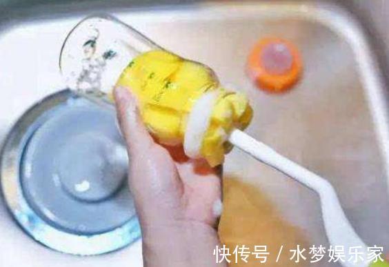 消毒|奶瓶用开水烫就行奶奶只用开水烫奶瓶,3个月宝宝被送进医院