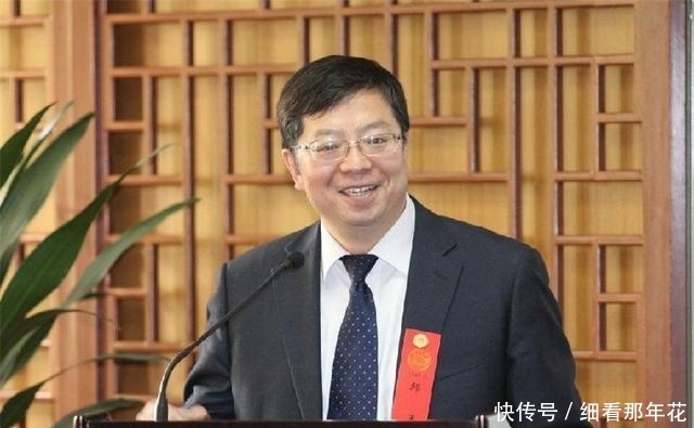 清华大学的校长,是什么级别?说出来你可能不敢信