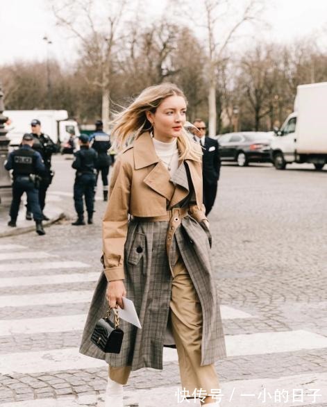 大衣+ 今年火了一种穿搭,叫“大衣+裸靴”,优雅大气,早春穿正合适!