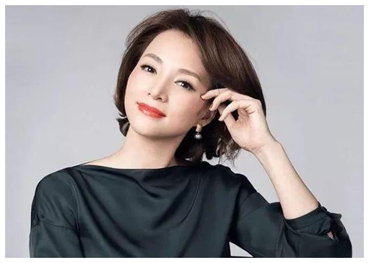 央视五四晚会主持人疑曝光，春晚阵容独缺张韬，董卿缺席让人遗憾