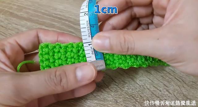 这款草莓包俘虏了多少女人的心,淘宝买不来,那我教你钩织针法