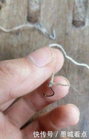 鱼钩|没想到还能这样钓鱼,一看就是个高手