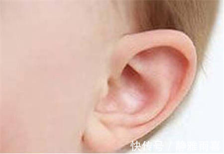 妈妈们|宝妈们一定要注意,1岁宝宝的这些小动作,可能表达着他的不舒服