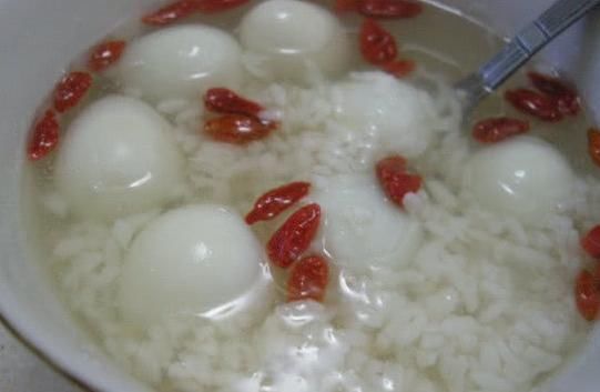 月经不调|此物比阿胶还养人,7块钱煮一锅,补血暖宫淡雀斑,月经准时来