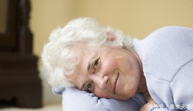 身体|若肝不好,身体2个部位可能“长白发”,坚持4步,助你养肝护脾