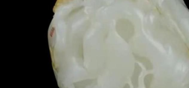 雕刻|女子花150万买玉,请人雕刻又花20万,专家鉴定完你可真行