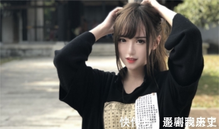 皮裙|小姐姐海边玩COS,一身皮裙不敢想,这绝对是个狼人