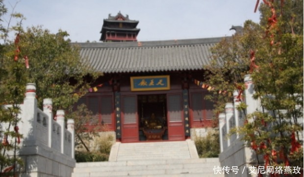 尼姑|不同寻常的寺院，主持曾是空姐，中国第一位尼姑在这里出家