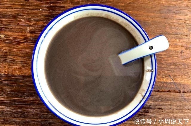 蛋白质是豆浆的4倍,每天喝1碗,清肠道还补血,头发乌黑更年轻