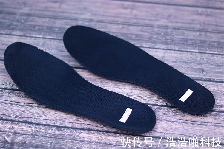 运动版 穿袜套鞋是怎么一种体验呢?网友:这个值得试一试