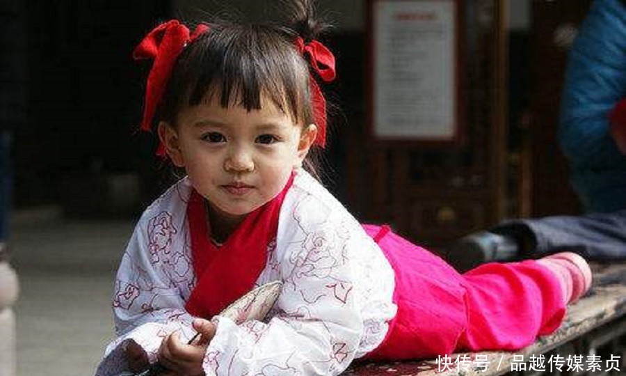 王熙凤|贾巧姐儿:祸福相依,命逢贵人,繁华终成一梦