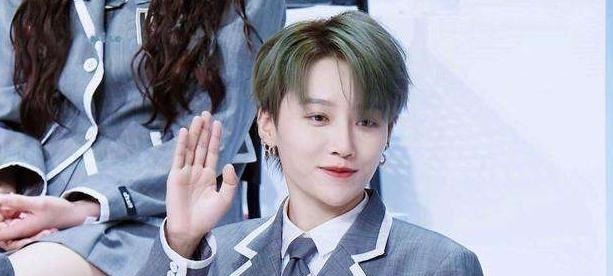 女团选秀表面一团和气,实则暗潮汹涌,看看冰清玉洁怎么炒冷饭