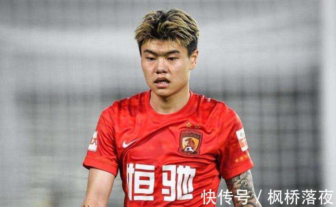 接班人|20场5球!时隔2年重返国足,24岁郜林接班人完成了蜕变!