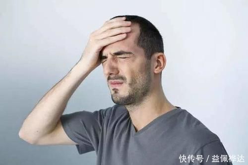 同龄人|男人开始衰老，身体5个表现能看出，若都不占，说明你比同龄人更年轻