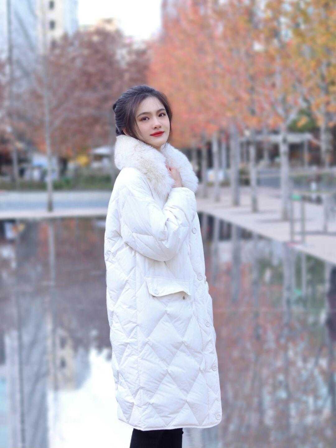 羽绒服 韩系风的羽绒服搭配,让你的气质更出众,保暖且显瘦