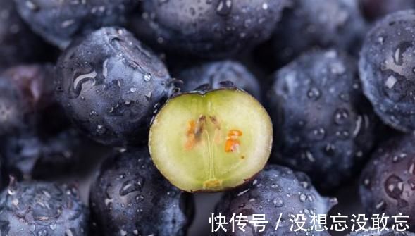 蓝莓|糖尿病患者可以吃零食吗?适合老年人的几种零食,吃点好处真不少
