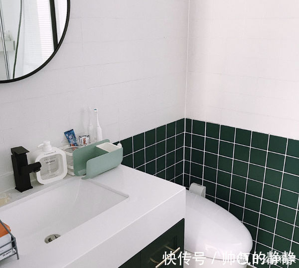 小喜|这对夫妻太有远见,把次卧和客厅打通,清爽开阔,日子过得简单舒适