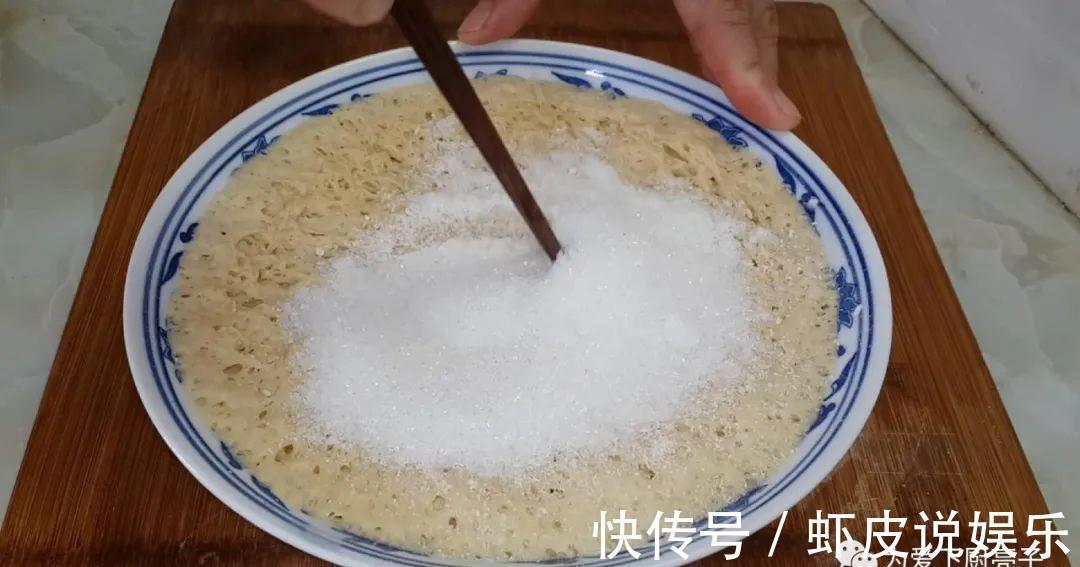 早餐饼|早餐饼最好吃的做法，锅里一炸，个个松软不吸油，我家一周吃五次