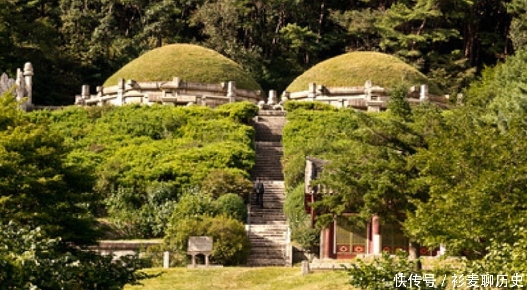 开城|走进朝鲜王陵景区，游客很少，石狮子威武