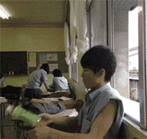 |搞笑GIF:学学吧!关键时刻能救你一命