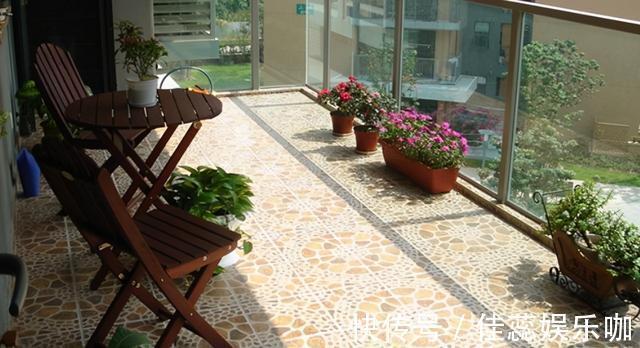 阳台上|“卧室带阳台”和“客厅带阳台”哪个好?住过的人说出了心里话