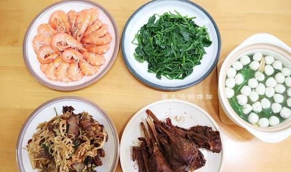 想法|晒晒一家三口的晚餐，灵巧搭配，每天不重样，网友：太有想法了