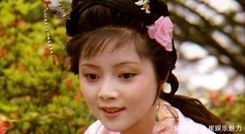四大家族&薛宝钗面若桃花、眼如水杏、端庄大气、雍容华贵,选秀为何落选?