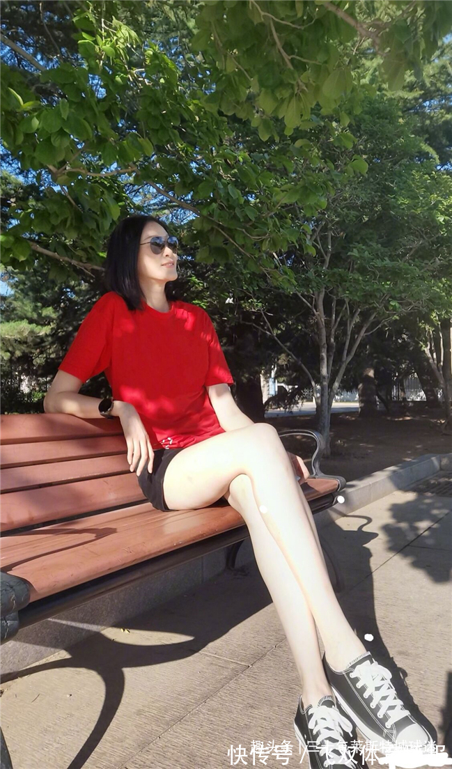 巴西队|这腿太长了!1米97赵蕊蕊晒大长腿,中国女排传来遗憾消息