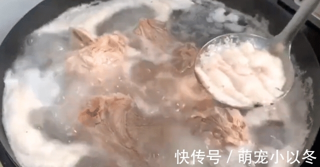天冷了,这肉要多吃,比排骨便宜,比牛羊肉温和,炖上一锅太馋人