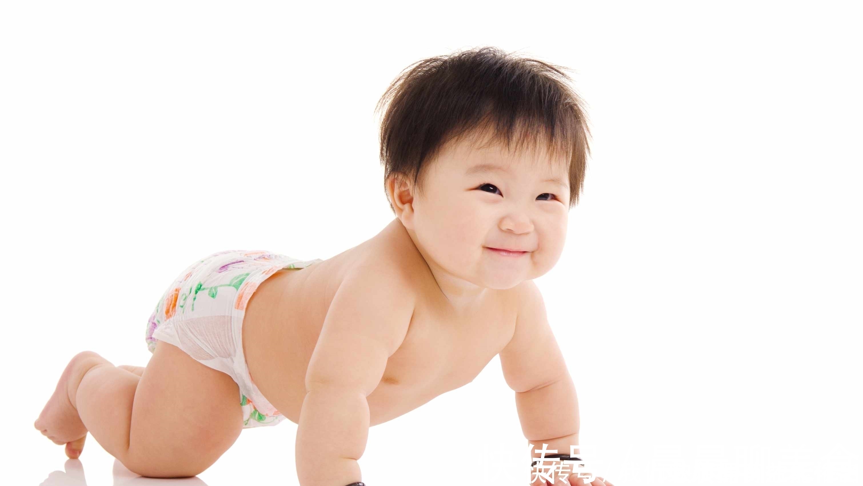 七个月|孩子“先爬后走”和“不爬就走”,差距真这么大?你家孩子是哪种