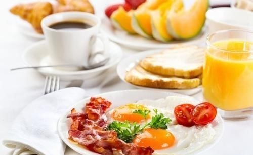 晚餐|减肥牢记早餐2要求,晚餐2原则,让你瘦得更快,热量消耗更高