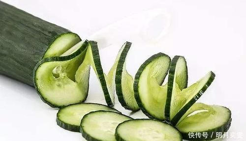 食物|体内尿酸高,尽量多吃3种食物,少吃2种食物,尿酸可能多降一点