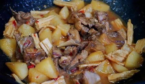 今年的肉类都在“疯涨”，就它被忽略了，才15块钱1斤，好吃便宜