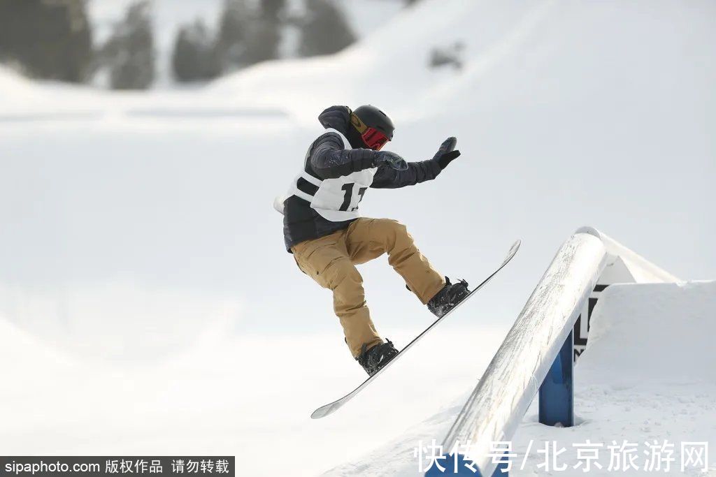 雪场|北京雪场陆续开门迎客，有些班车接送，还能免费教滑雪！